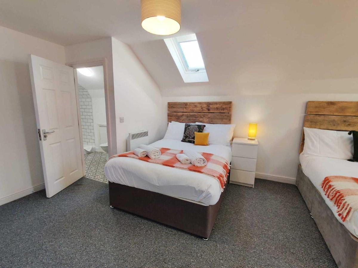 2 Ensuites, Garden, Smart Tv'S In All Rooms! Swansea Exterior foto